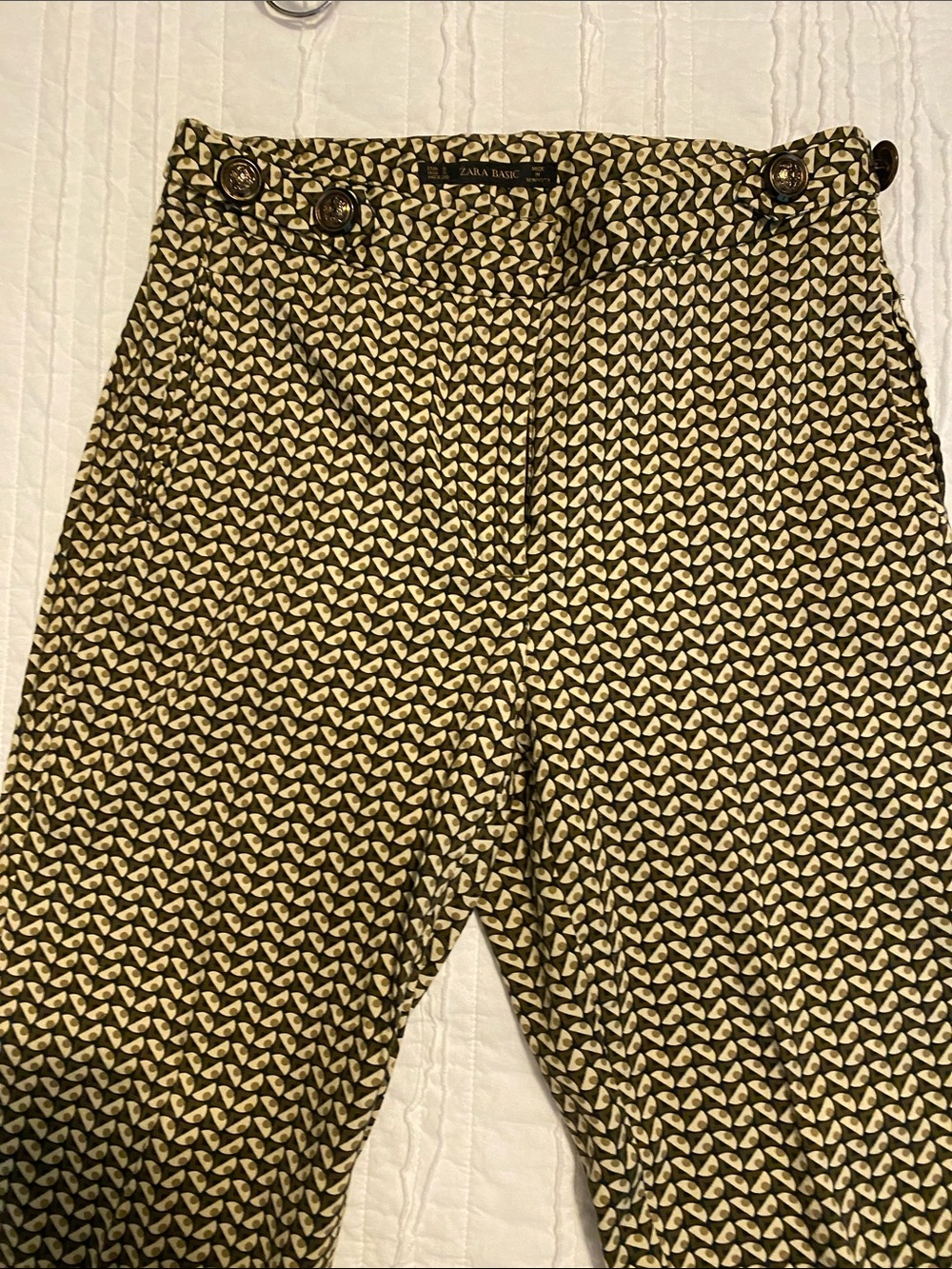 Zara olive green  & Cream Geometric Button-Detail Chinos